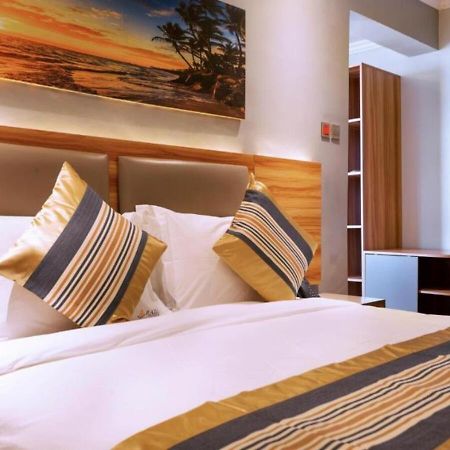 Raha Suites - Westlands ไนโรบี ภายนอก รูปภาพ
