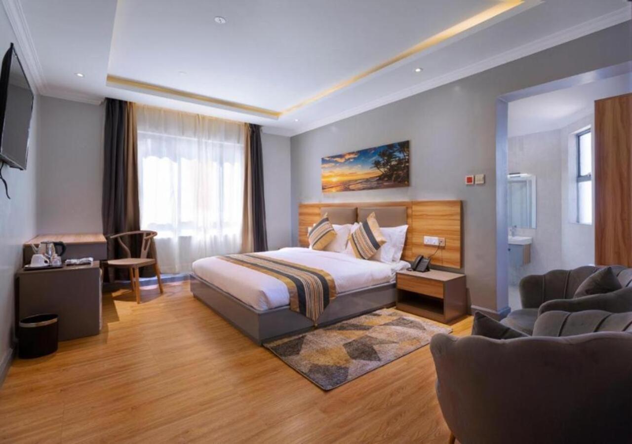 Raha Suites - Westlands ไนโรบี ภายนอก รูปภาพ