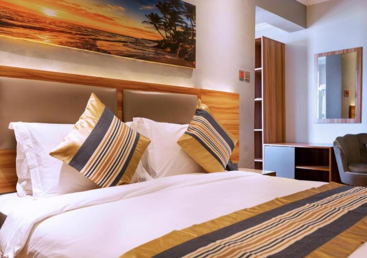 Raha Suites - Westlands ไนโรบี ภายนอก รูปภาพ