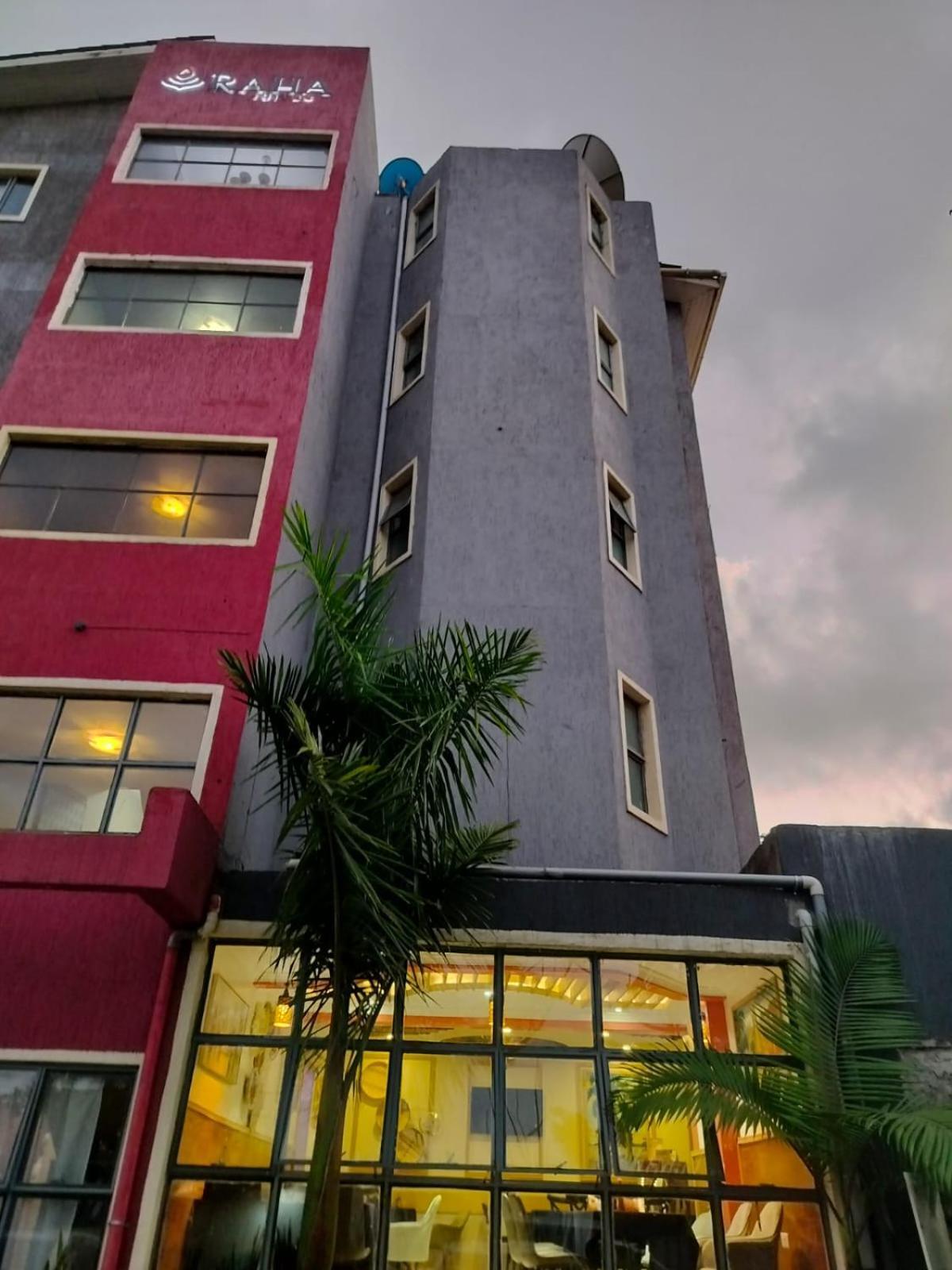 Raha Suites - Westlands ไนโรบี ภายนอก รูปภาพ