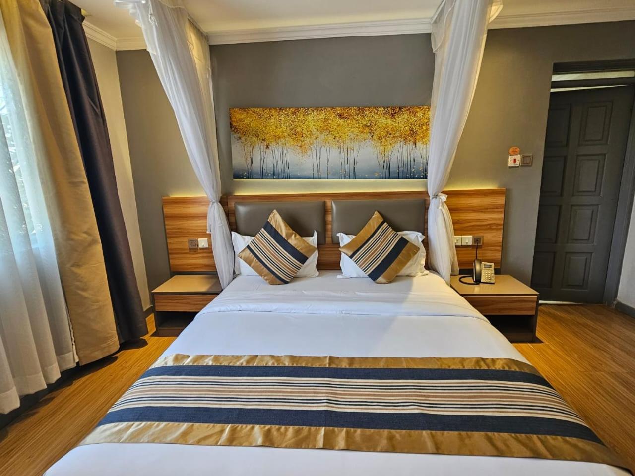Raha Suites - Westlands ไนโรบี ภายนอก รูปภาพ